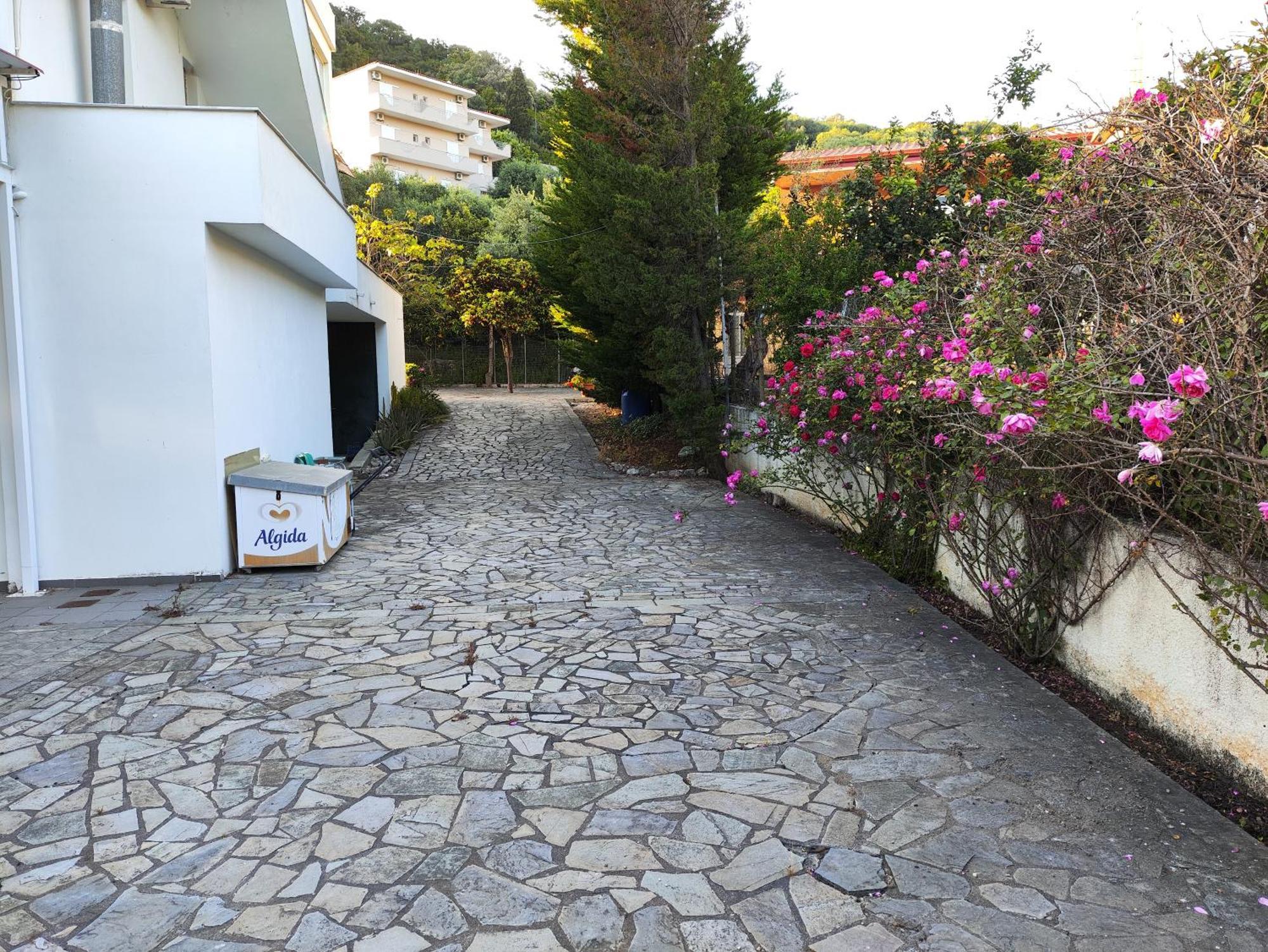 Anessis Sarakiniko (Epirus) Exterior foto