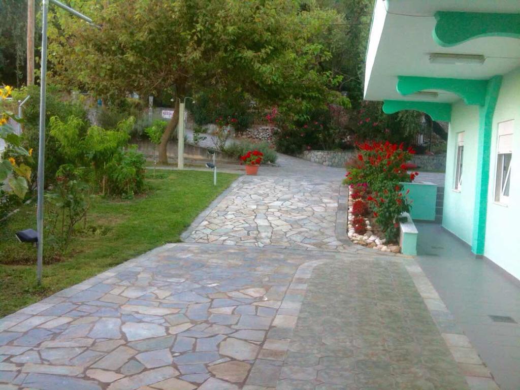 Anessis Sarakiniko (Epirus) Exterior foto